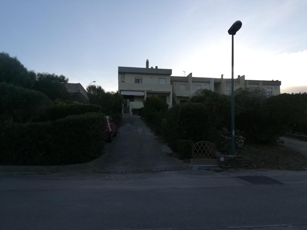 Apartmán Via Carru E Frau Stintino Exteriér fotografie